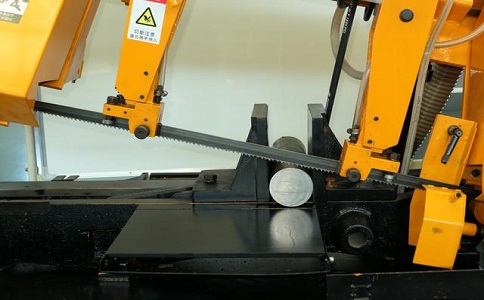 峡江数控带锯床自动送料精度会出现偏差吗？